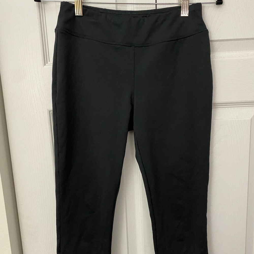 Small Black Capri Leggings